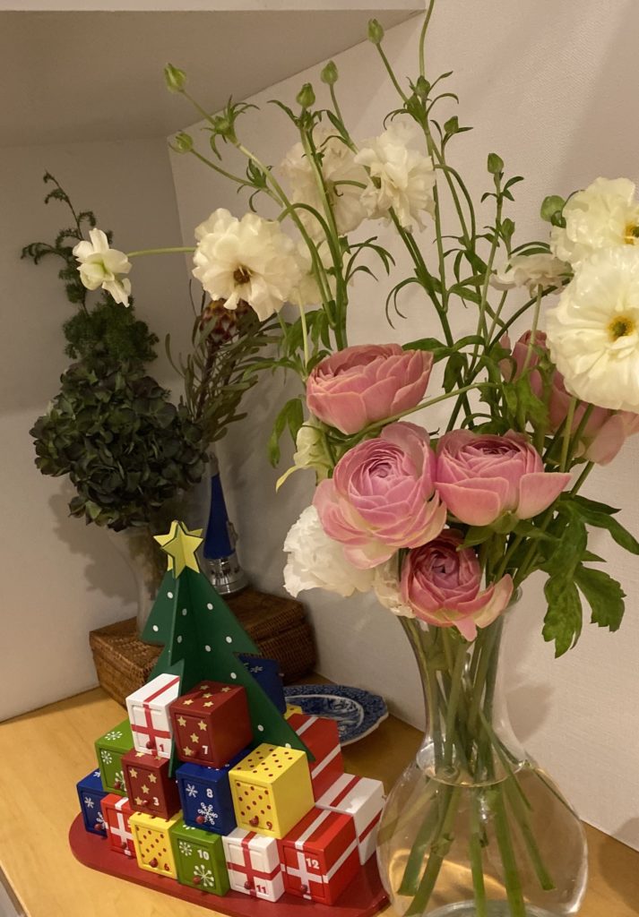 アドベントカレンダー　エウレカ