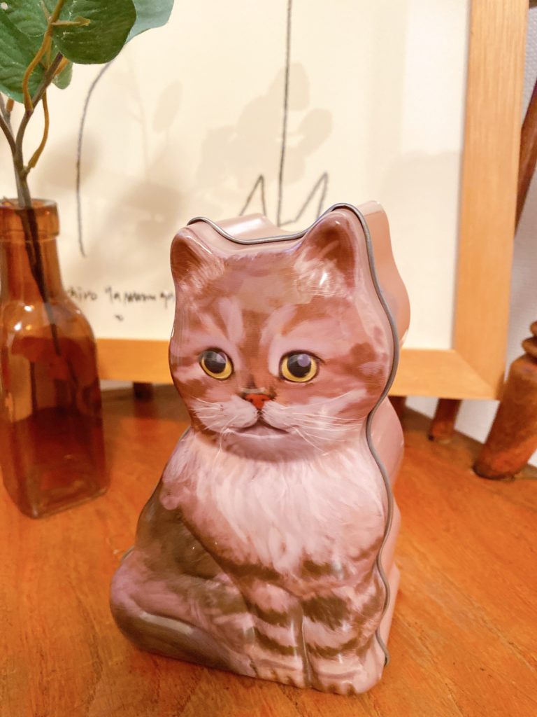 エウレカ バレンタイン カメラ缶 ネコシェイプ缶 バレンタインギフト