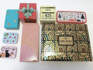 背の低いしかく缶の画像