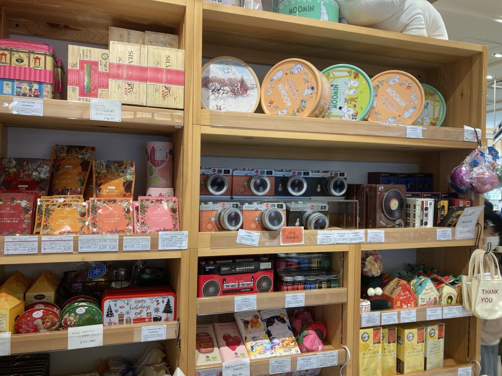 ブルーブルーエカメラ缶