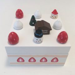 ＜木製クリスマスケーキ＞　エウレカのクリスマス商品のご紹介