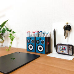 お菓子を食べ終わった缶の使い道②　～デスク収納編～