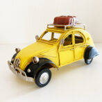 ヴィンテージカーの置物