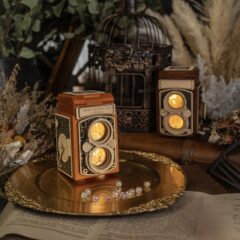 【レフレックスカメラ木箱（レッドブラウン）リメイクアイディア】～a3kiiiiiii様のリメイクをご紹介⑥～