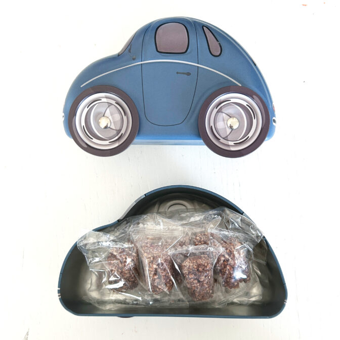 自動車缶ﾌﾞﾙｰ中身