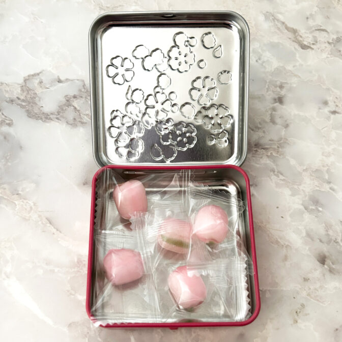 さくらミニ缶中身