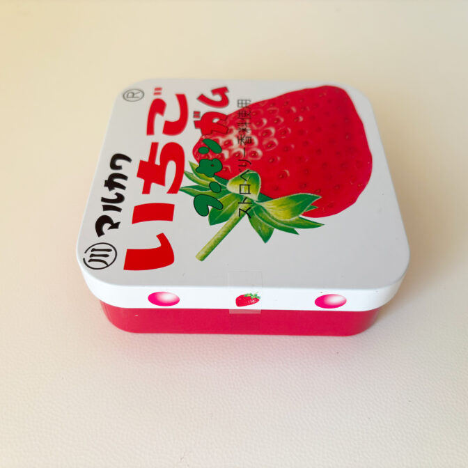 マルカワ いちご フーセンガム缶 | 株式会社エウレカ