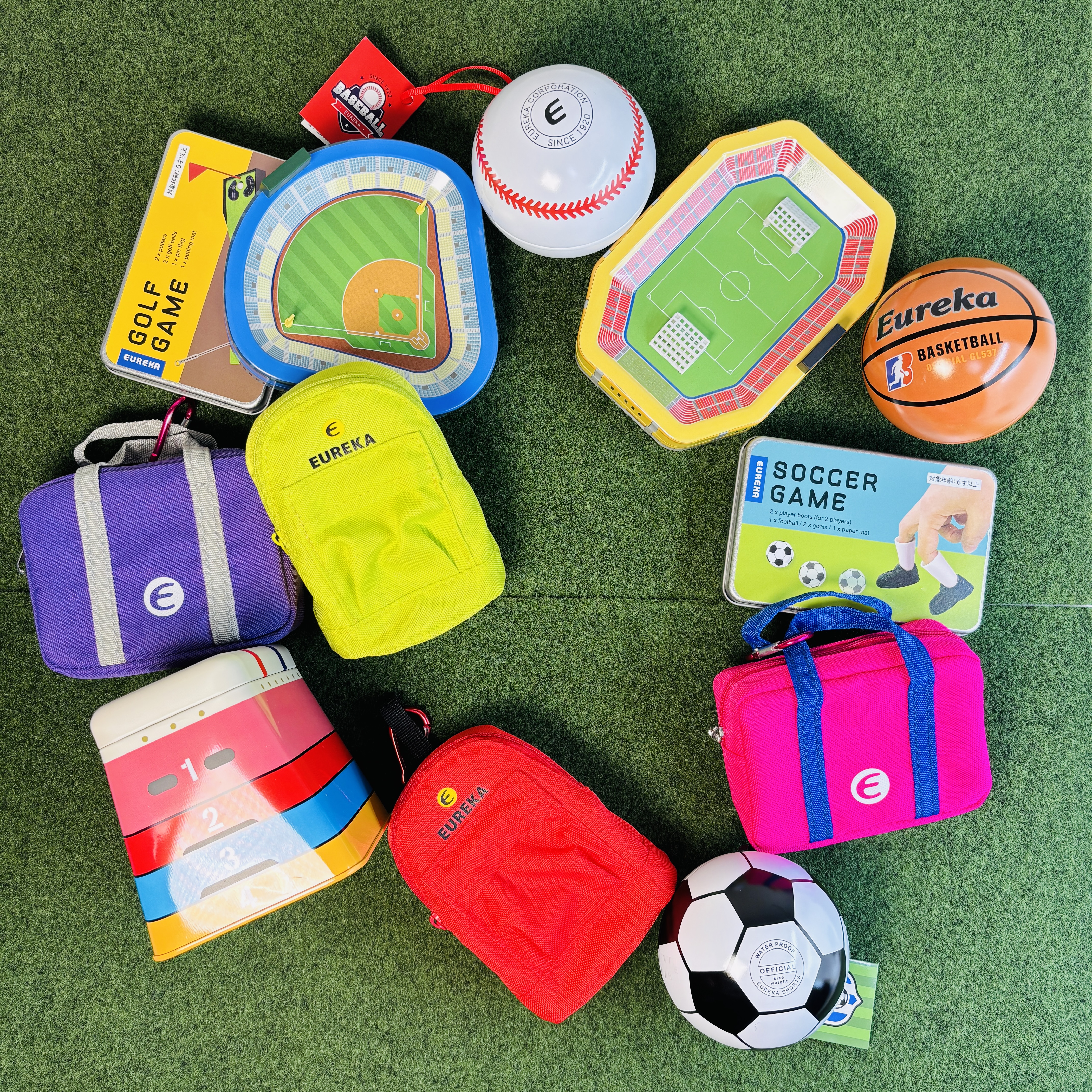 【激レア】サッカーソフビフィギュア11体+ボール セット 激レア】サッカーソフビフィギュア11体+ボール セット Amazon.co.jp